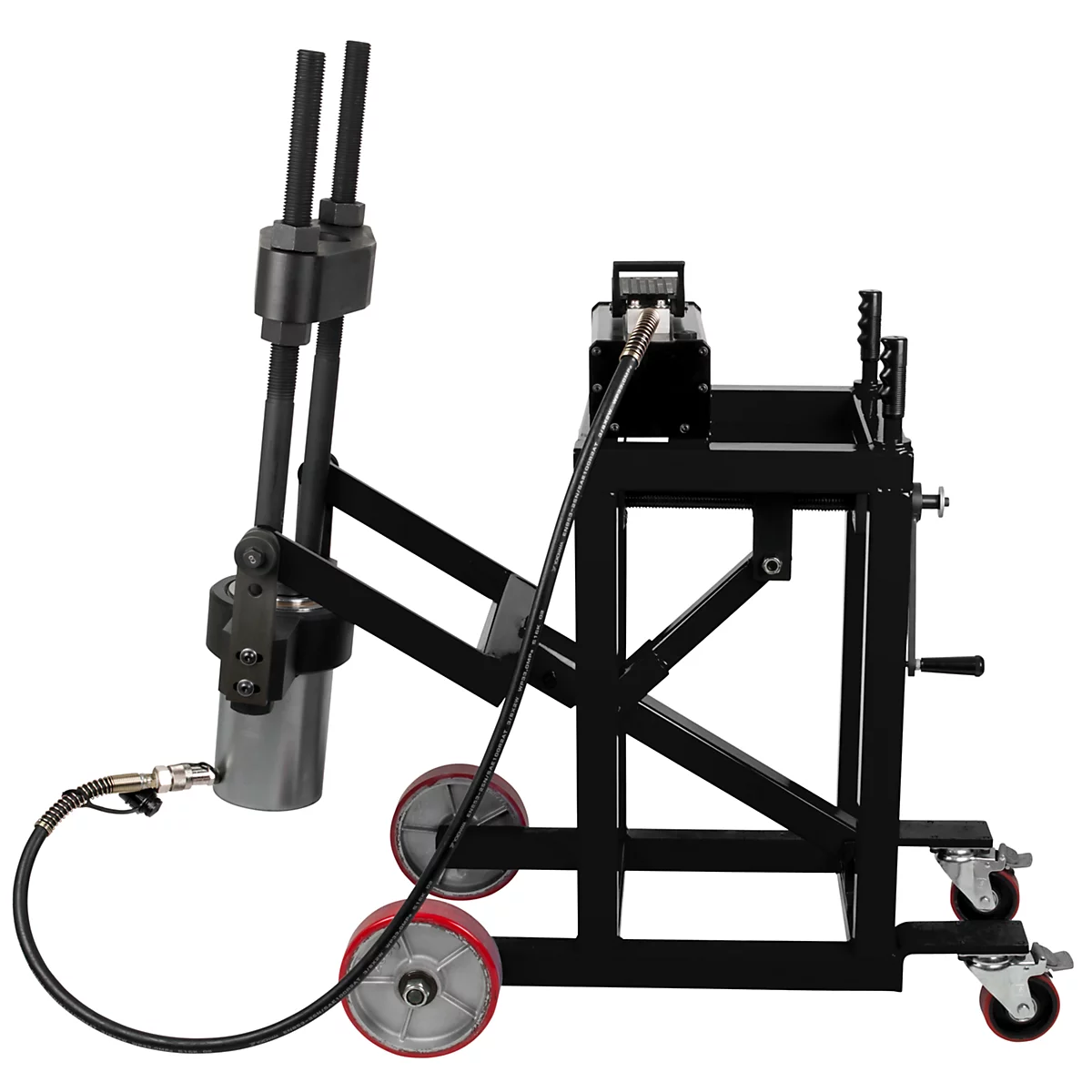Schwarzes, rollbares Gerät für industrielle Zwecke. Das Gerät hat eine hydraulische Vorrichtung und wird über einen Schlauch mit Energie versorgt.